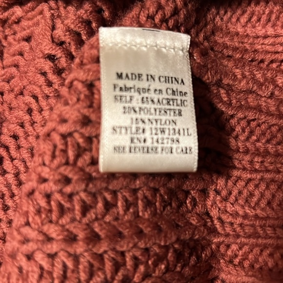 Love Richie Rust Brick Distressed Cable Knit Sweater Top NWT - Picture 13 of 14